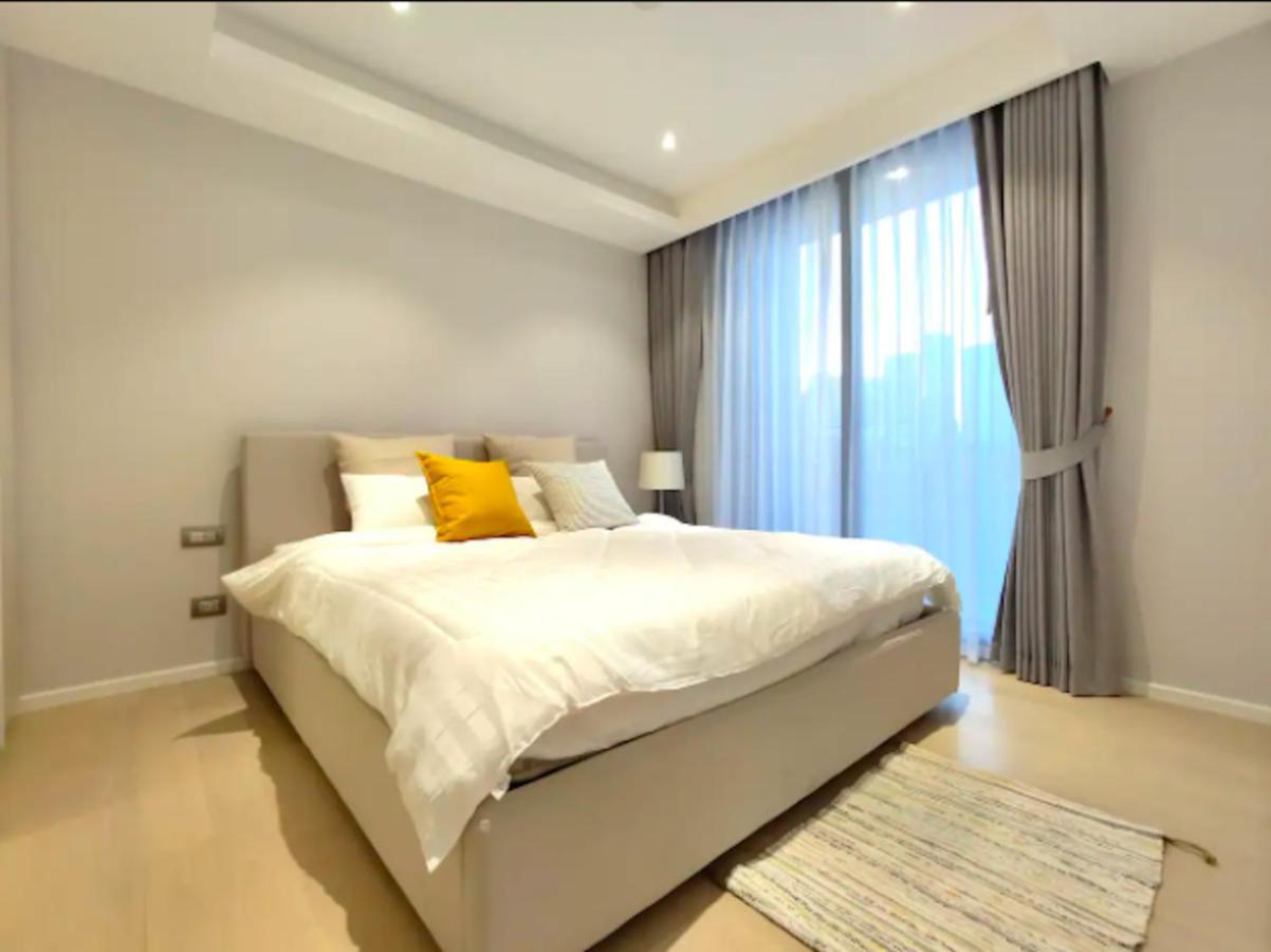 Ferienwohnung Sukhumvit 11#Luxury#Pool#Gym#Bts Nana&Mrt Sukhumvit#1Br#Max2Ppl Bangkok Exterior foto