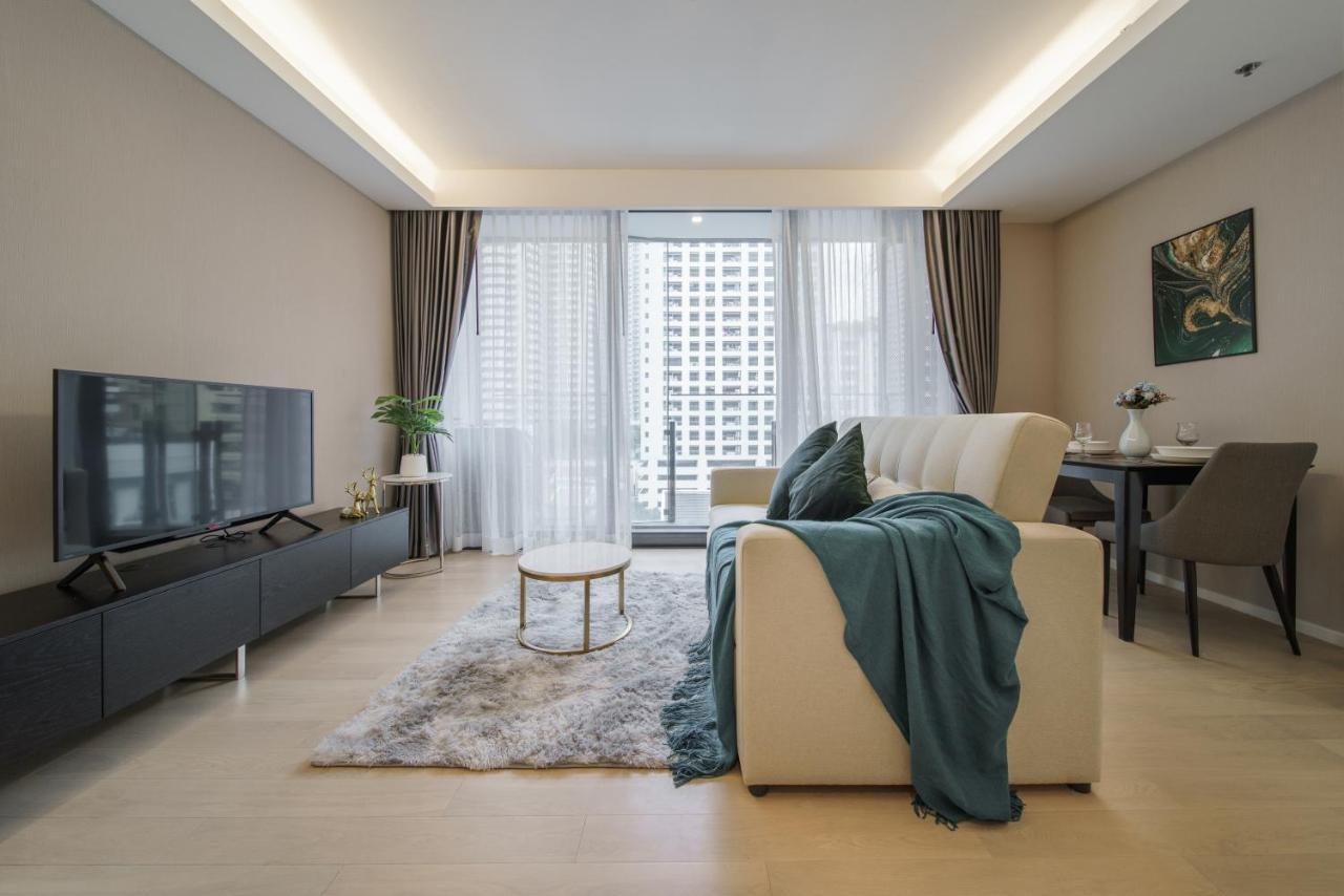 Ferienwohnung Sukhumvit 11#Luxury#Pool#Gym#Bts Nana&Mrt Sukhumvit#1Br#Max2Ppl Bangkok Exterior foto