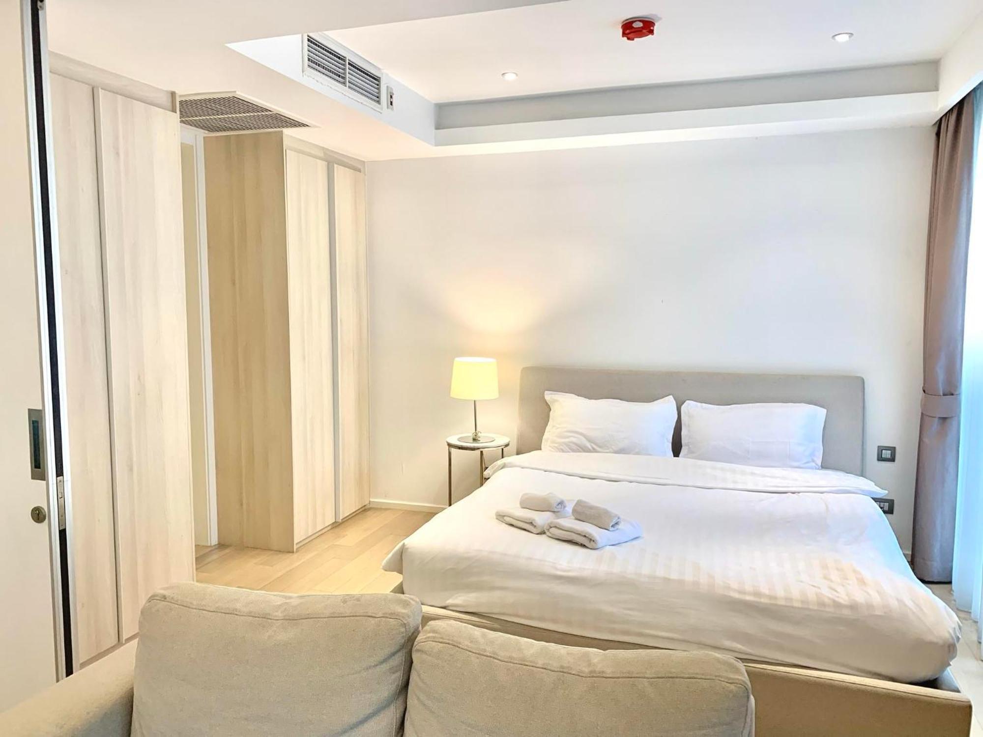 Ferienwohnung Sukhumvit 11#Luxury#Pool#Gym#Bts Nana&Mrt Sukhumvit#1Br#Max2Ppl Bangkok Exterior foto