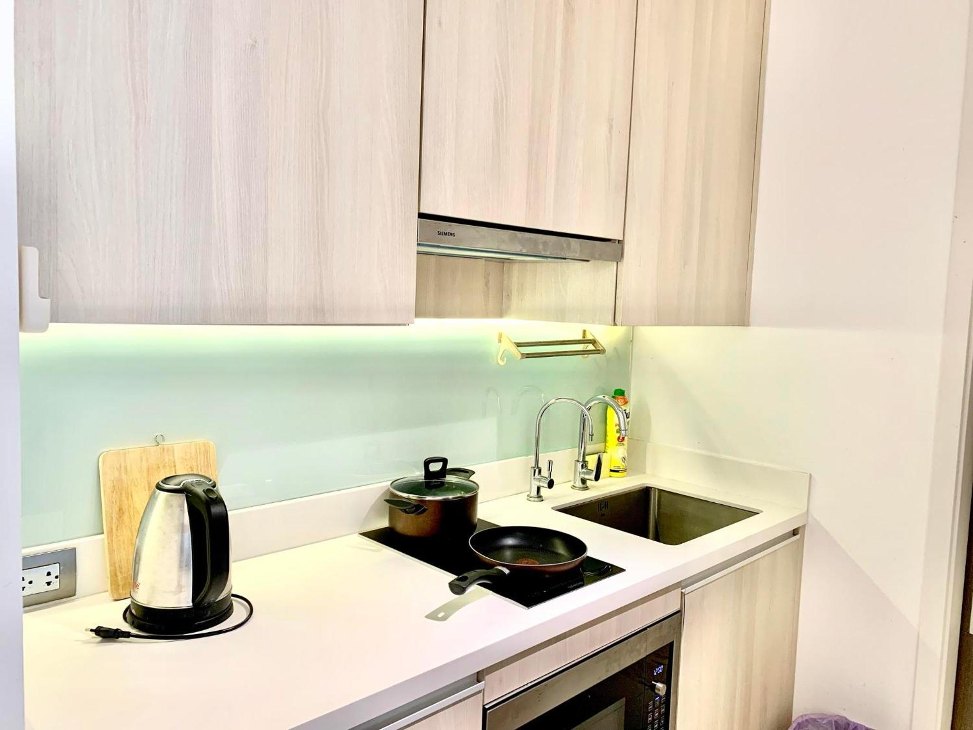 Ferienwohnung Sukhumvit 11#Luxury#Pool#Gym#Bts Nana&Mrt Sukhumvit#1Br#Max2Ppl Bangkok Exterior foto