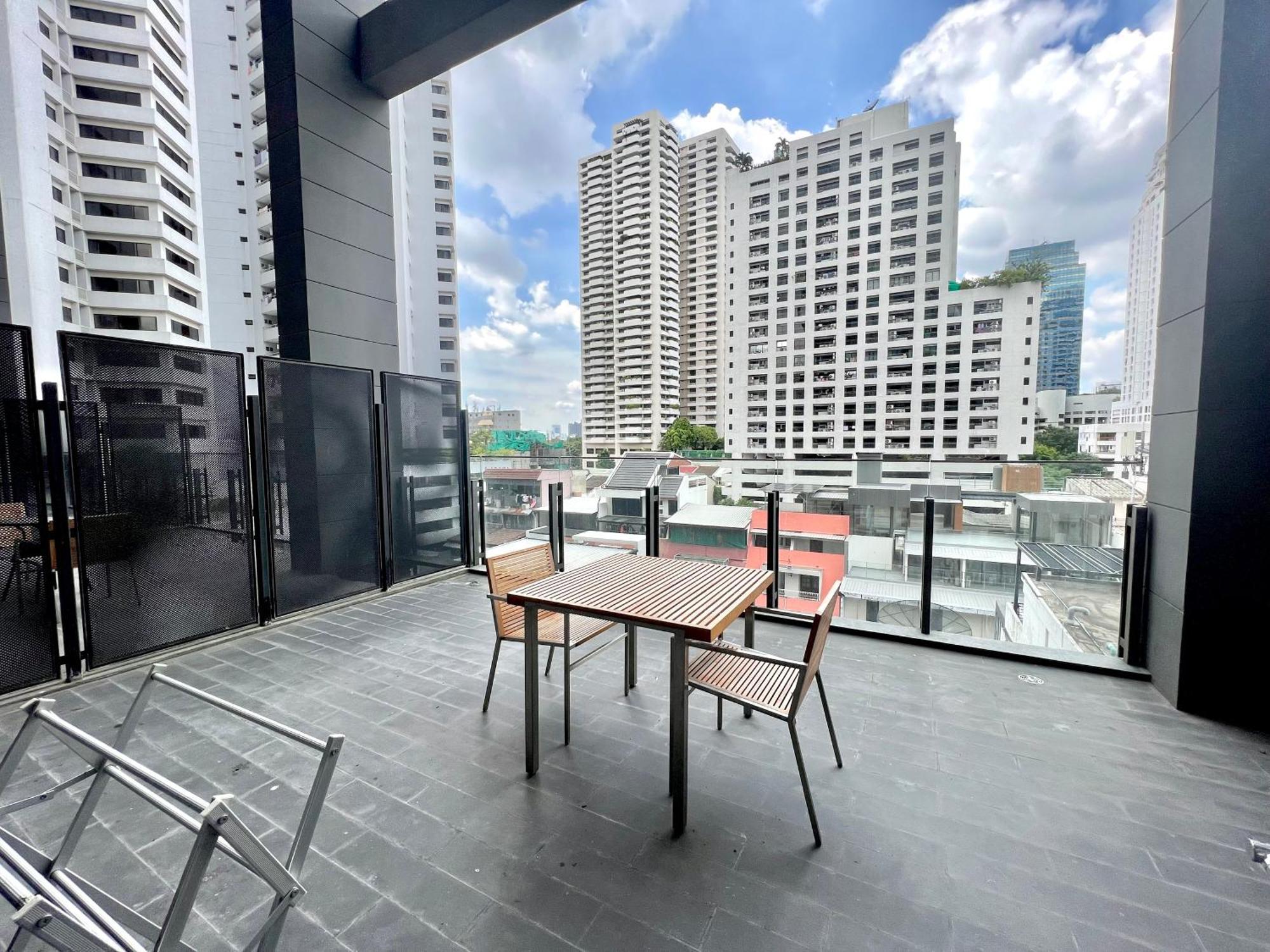 Ferienwohnung Sukhumvit 11#Luxury#Pool#Gym#Bts Nana&Mrt Sukhumvit#1Br#Max2Ppl Bangkok Exterior foto